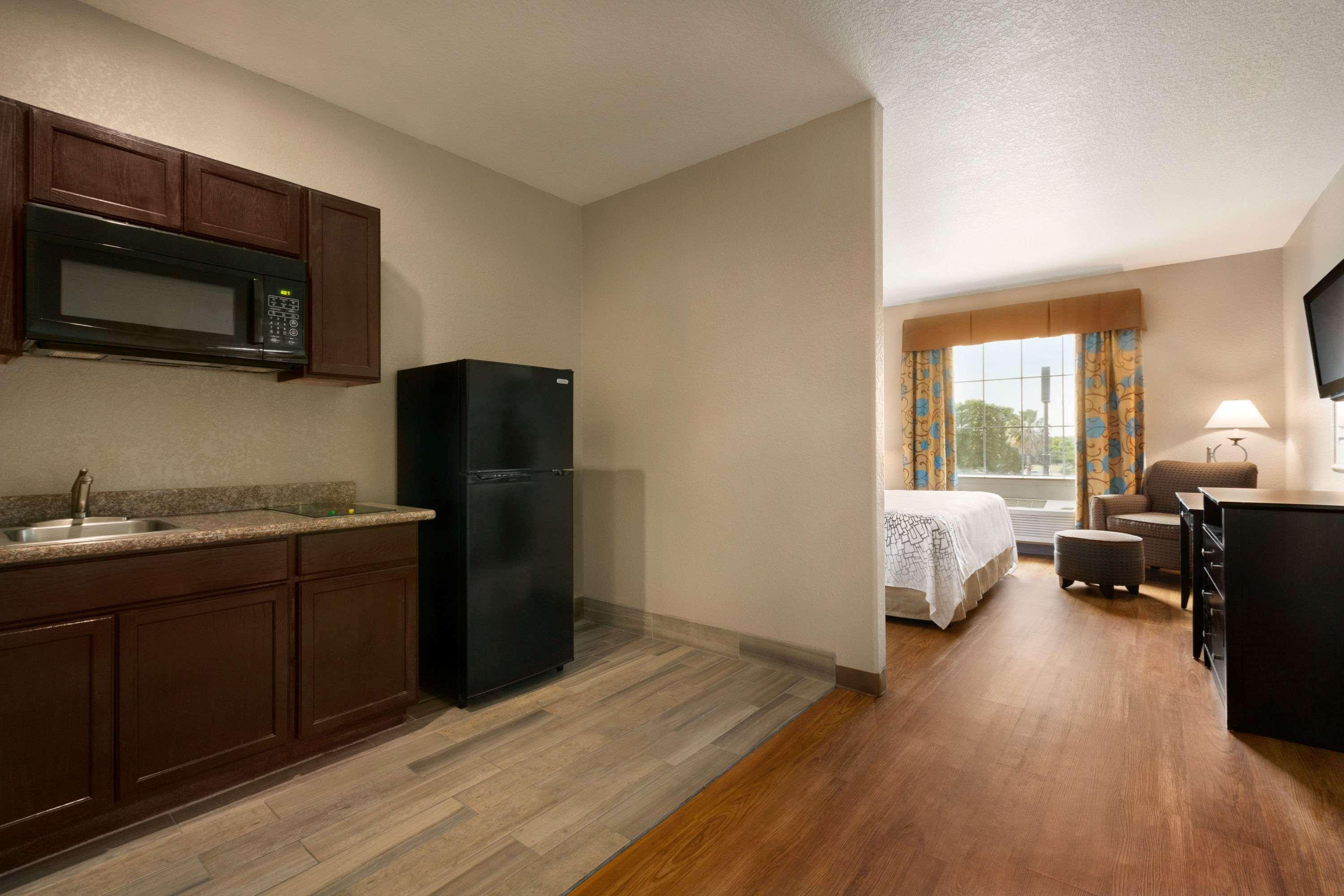 Studio 6 San Antonio - East 외부 사진